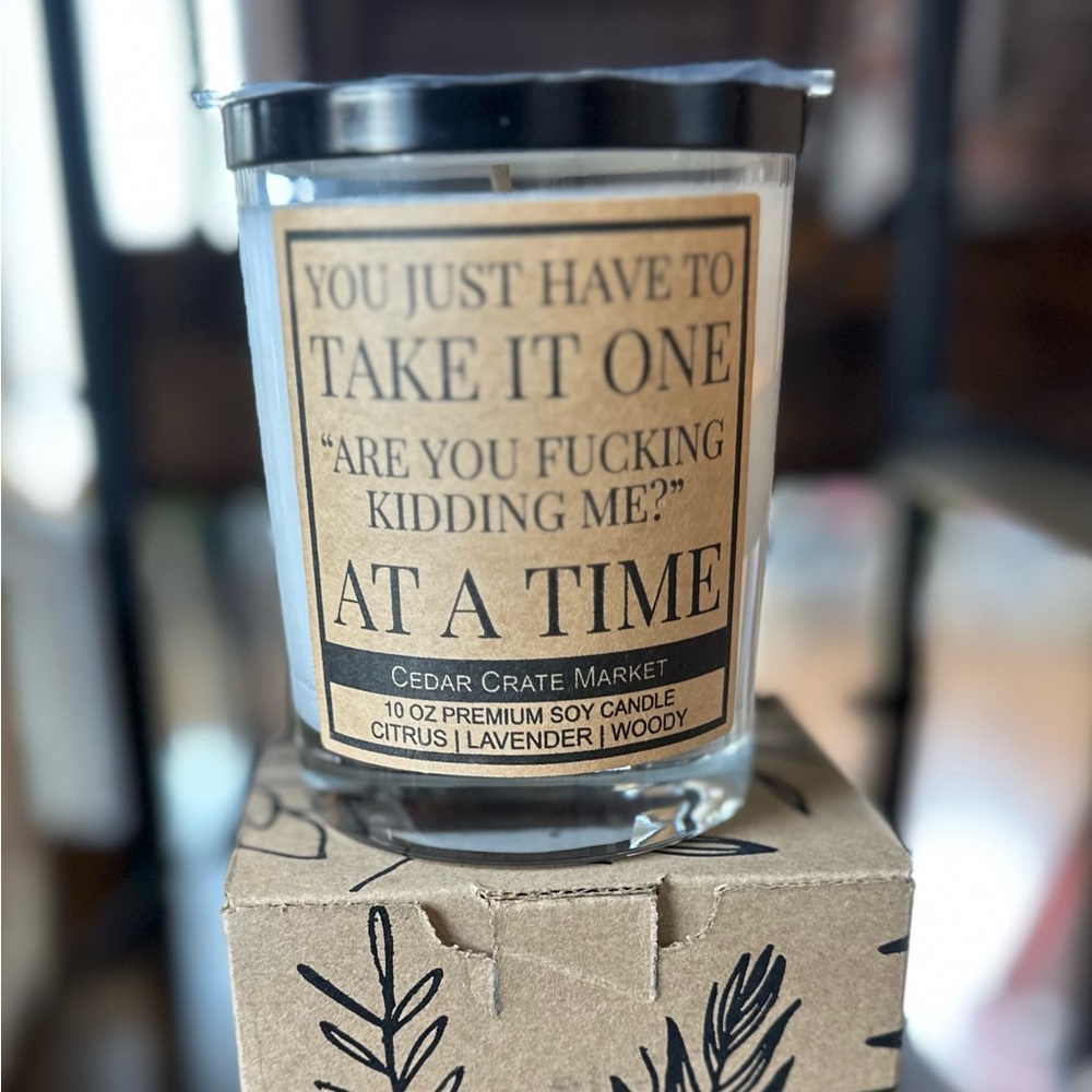 White Soy Candle - Citrus Lavender Woody Scent